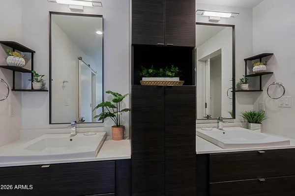 $825,000 | 200 West Portland Street, Unit 821, Phoenix, AZ 85003