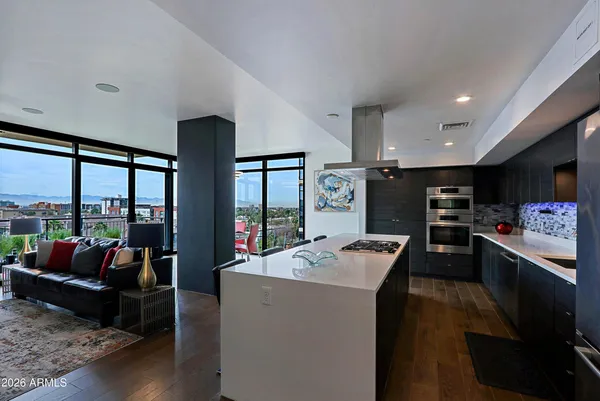$825,000 | 200 West Portland Street, Unit 821, Phoenix, AZ 85003