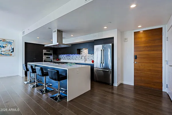$825,000 | 200 West Portland Street, Unit 821, Phoenix, AZ 85003