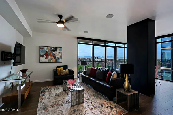 $825,000 | 200 West Portland Street, Unit 821, Phoenix, AZ 85003