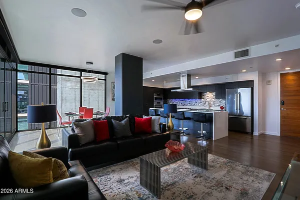 $825,000 | 200 West Portland Street, Unit 821, Phoenix, AZ 85003