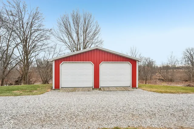 $900,000 | 4650 West County Road 650 North, North Salem, IN 46165