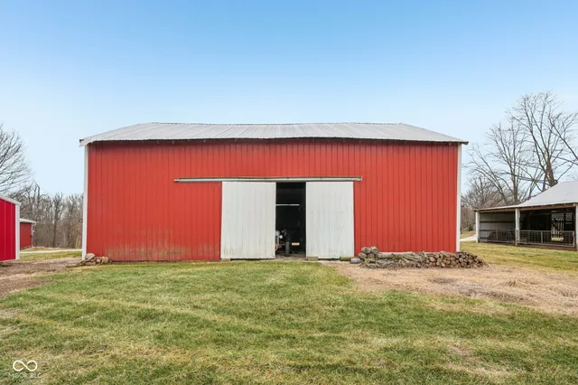 $900,000 | 4650 West County Road 650 North, North Salem, IN 46165