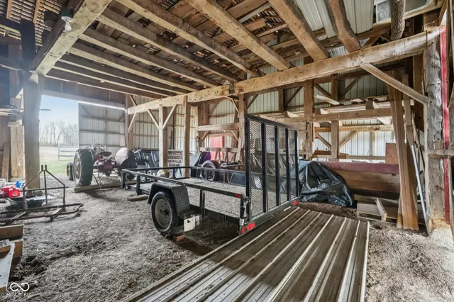 $900,000 | 4650 West County Road 650 North, North Salem, IN 46165