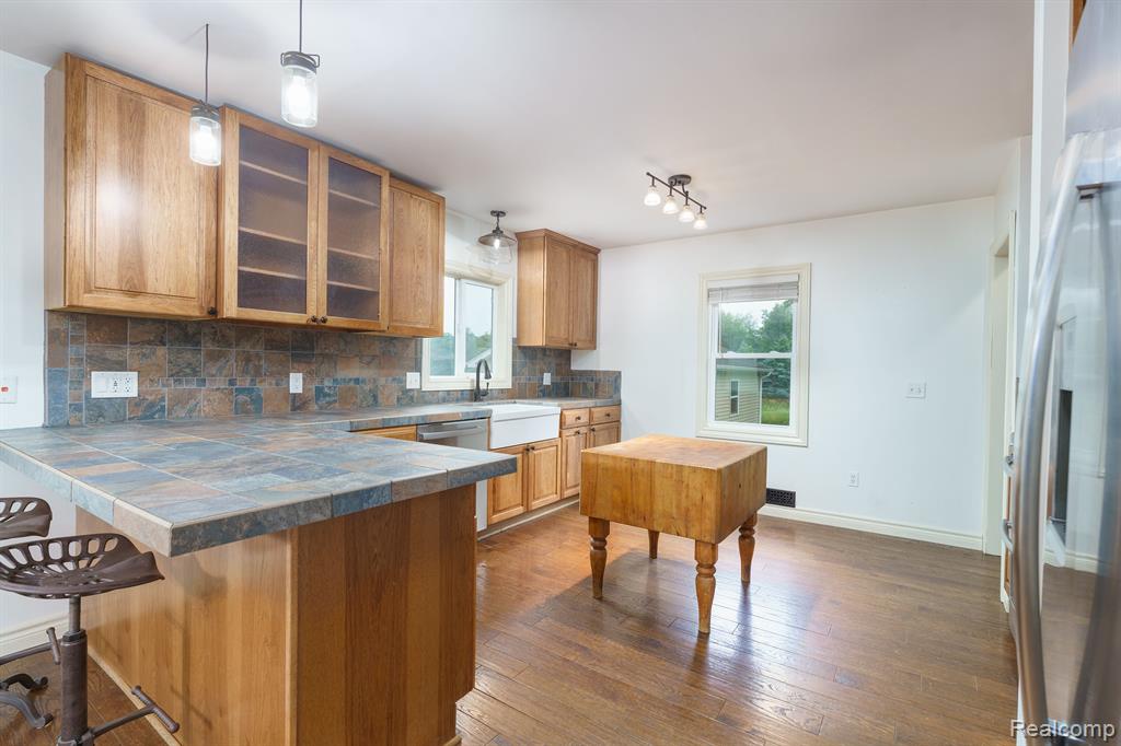 8953 Oak Grove Road Howell, MI 48855 - Photo 6 of 34