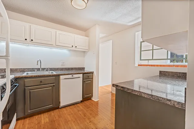 $255,000 | 1 Brookside Drive, Unit 2, Exeter, NH 03833