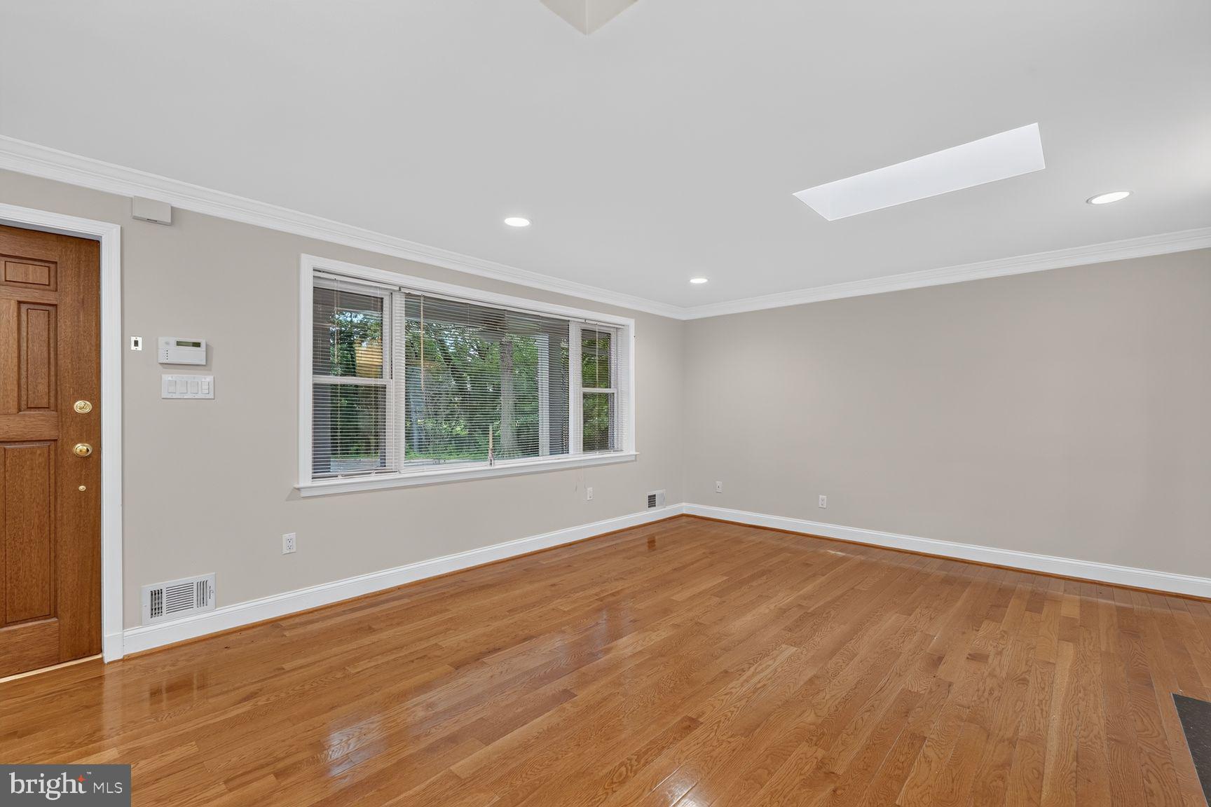 1813 Florin Street Silver Spring, MD 20902 - Photo 8 of 22