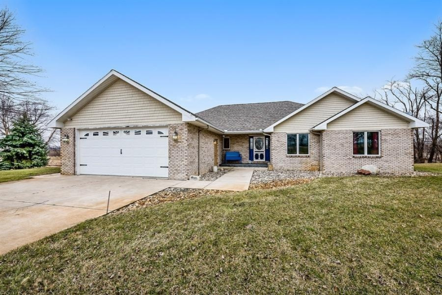 8132 Painter School Road Berrien Center, MI 49102 - Photo 2 of 23 1