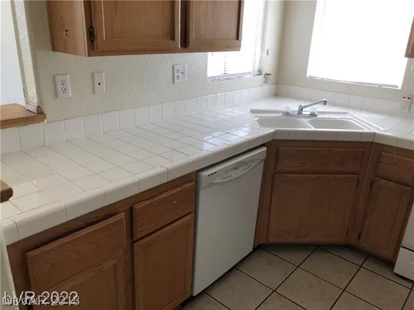 $364,900 | 75 North Valle Verde Drive, Unit 2121, Henderson, NV 89074