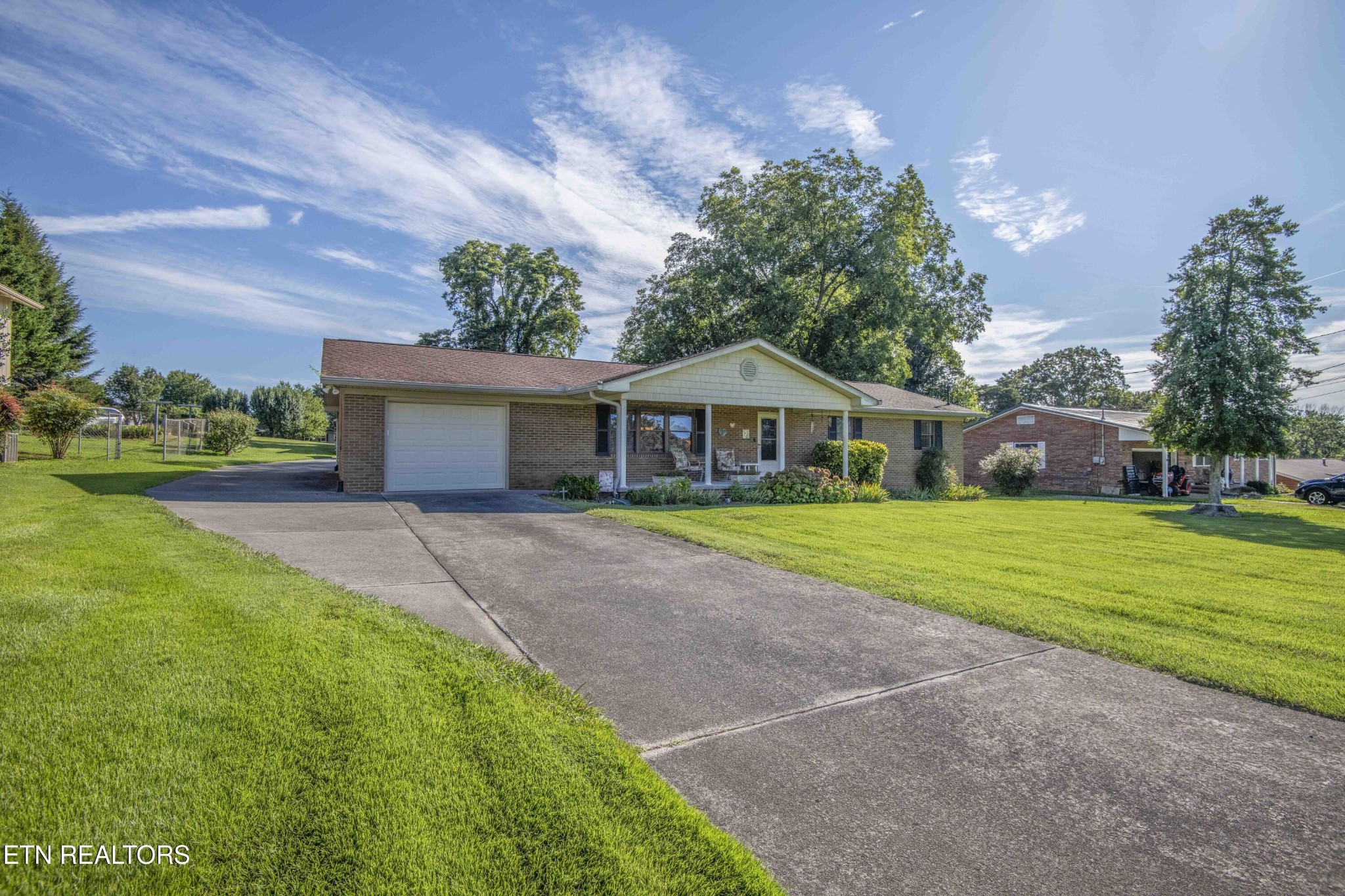 1330 Spring Road Lenoir City, TN 37771 - Photo 4 of 44 Gallery Image 4