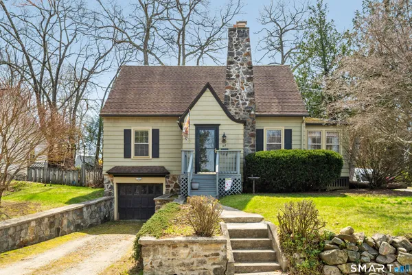 $299,900 | 109 Westwood Avenue, Waterbury, CT 06708