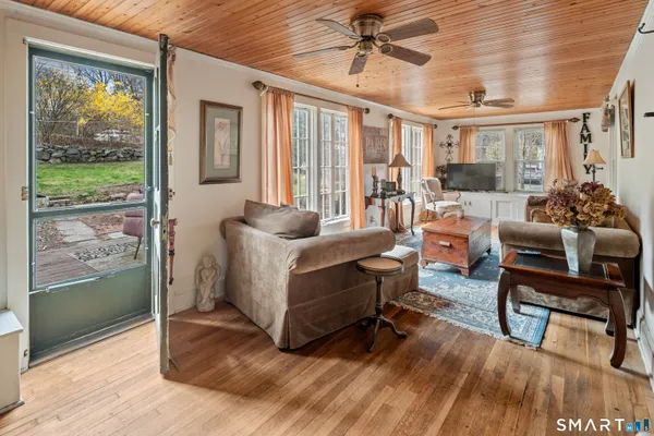 $299,900 | 109 Westwood Avenue, Waterbury, CT 06708