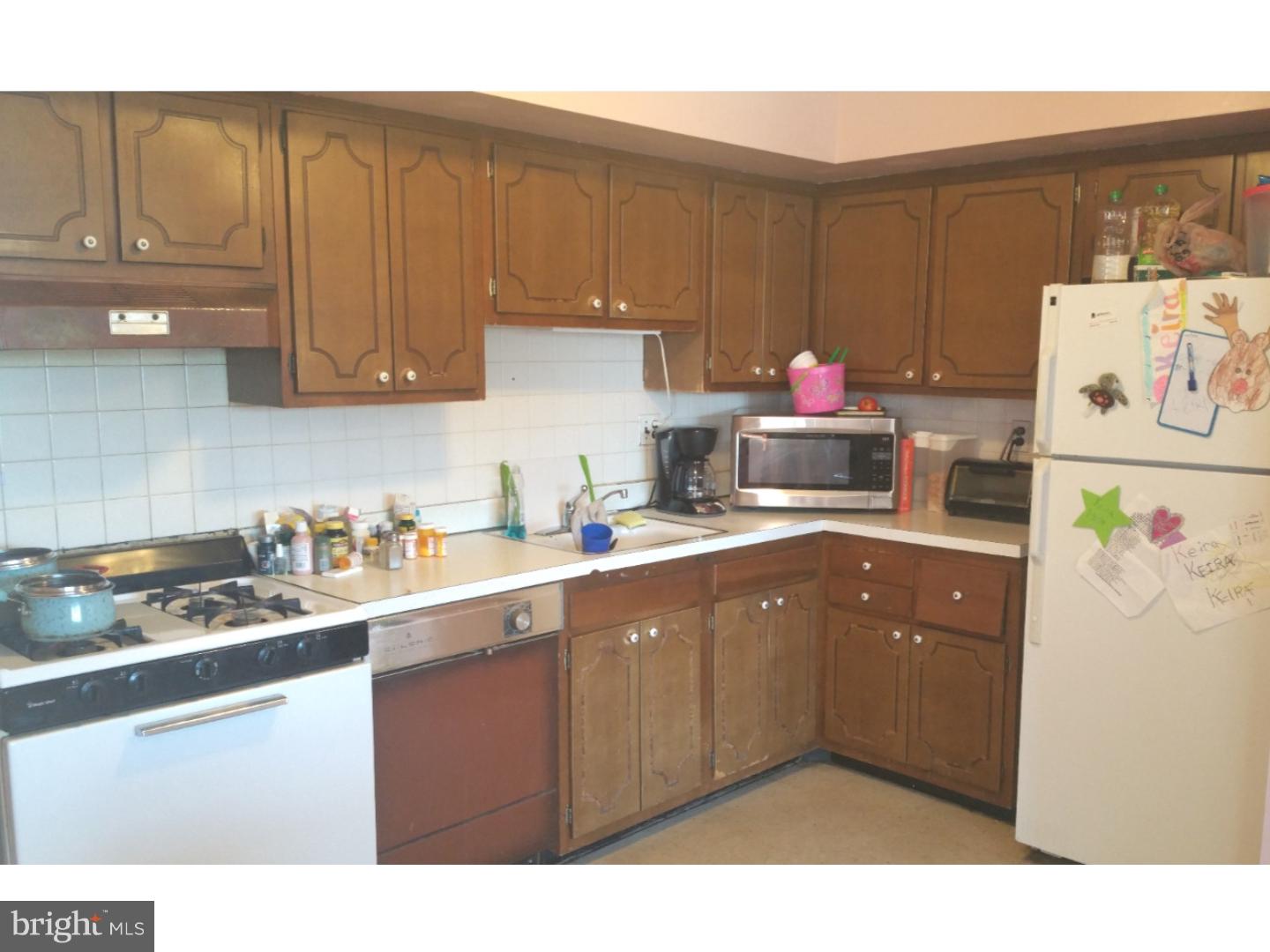 6410 Rising Sun Avenue Philadelphia, PA 19111 - Photo 3 of 25 Unit #2