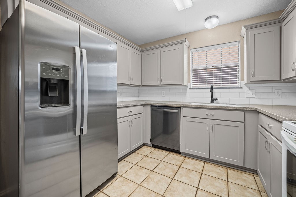 7345 Windy Ridge Drive Corpus Christi, TX 78413 - Photo 10 of 25