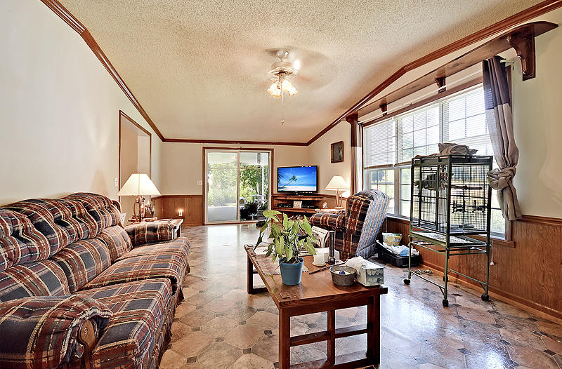 209 State Rd S-8-375 Moncks Corner, SC 29461 - Photo 7 of 30 DSC_0462_DSC_0465-copy