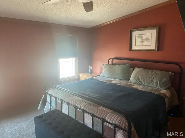 $220,000 | 300 Wild Creek Court, De Soto, MO 63020