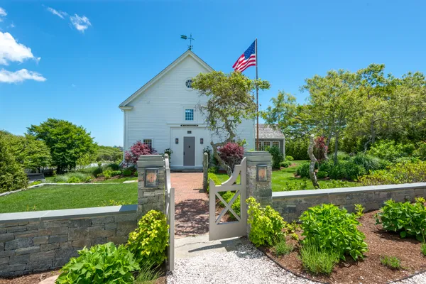 $8,495,000 | 42 Chuck Hollow Road, Nantucket, MA 02554