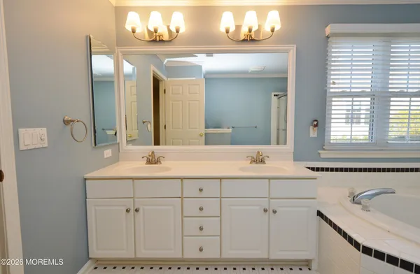 $495,000 | 2753 Rockport Lane, Toms River, NJ 08755