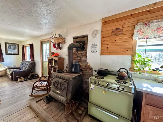 $259,900 | 1510 Summitview Drive, Ahsahka, ID 83520