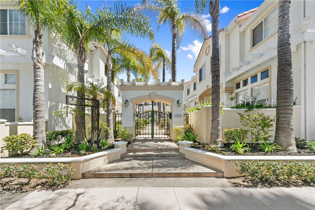 1340 El Prado Avenue, Unit 24, Torrance, CA 90501 Compass