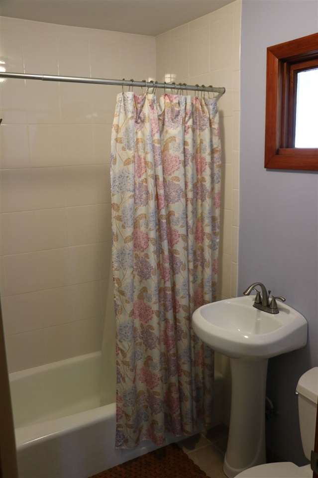 48 Haverhill Road Salem, NH 03079 - Photo 14 of 24