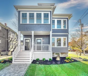 $849,900 | 114-116 West Wyoming Avenue, Unit 1, Melrose, MA 02176