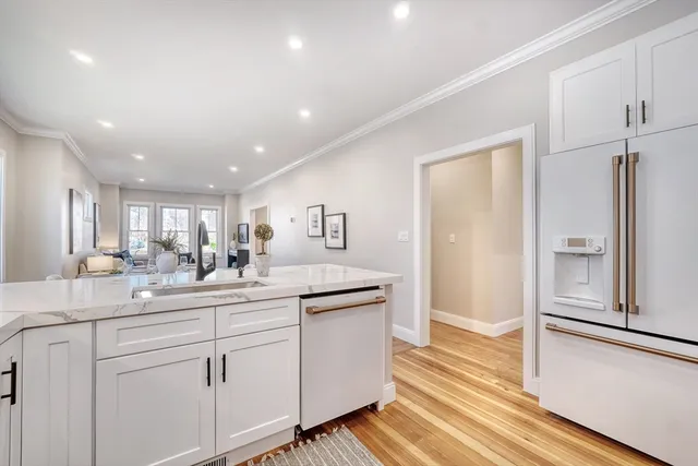 $849,900 | 114-116 West Wyoming Avenue, Unit 1, Melrose, MA 02176