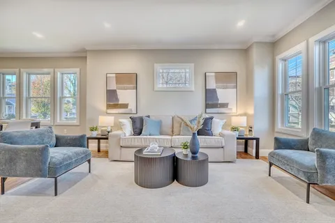 $849,900 | 114-116 West Wyoming Avenue, Unit 1, Melrose, MA 02176