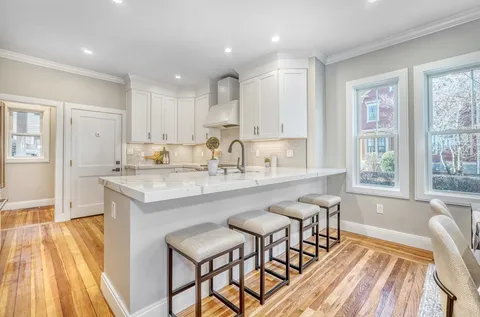 $849,900 | 114-116 West Wyoming Avenue, Unit 1, Melrose, MA 02176