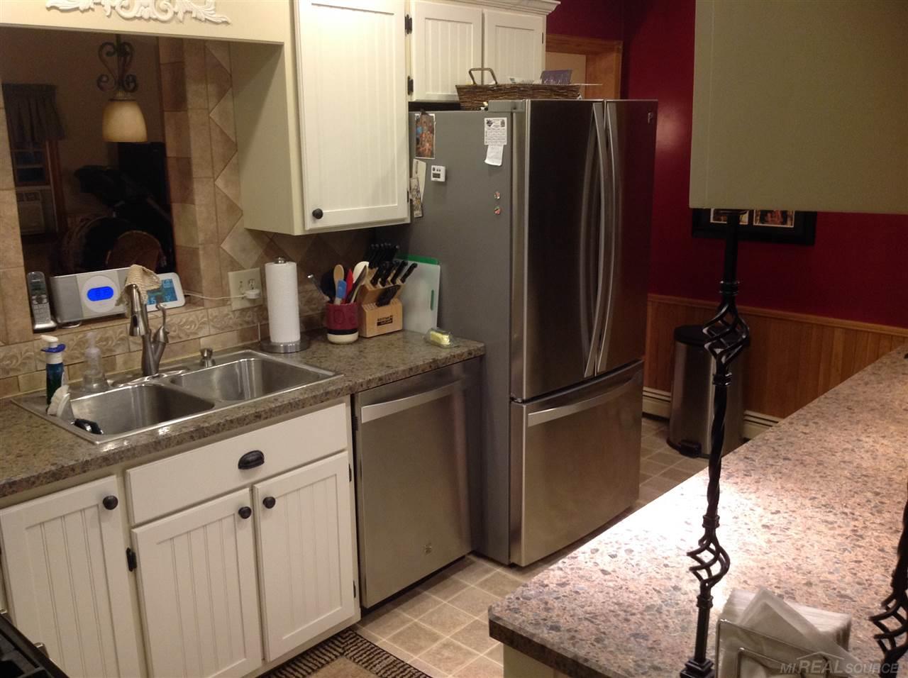 2576 Peck Road Croswell, MI 48422 - Photo 26 of 27 31304103-25.JPG
