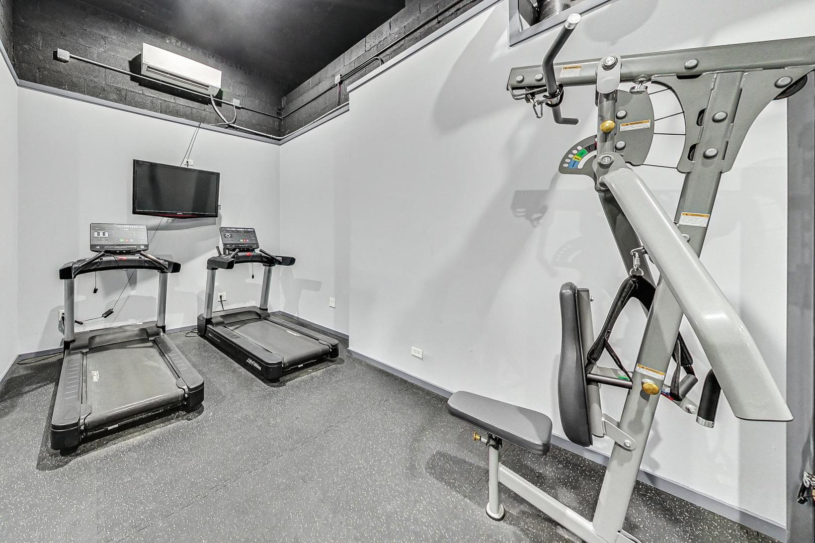 40 North Tower Road, Unit 4F Oak Brook, IL 60523 - Photo 25 of 32