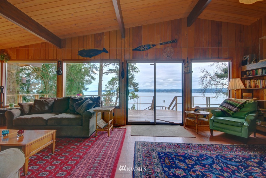 1665 North Bluff Road Greenbank, WA 98253 - Photo 2 of 15 Gallery Image 2