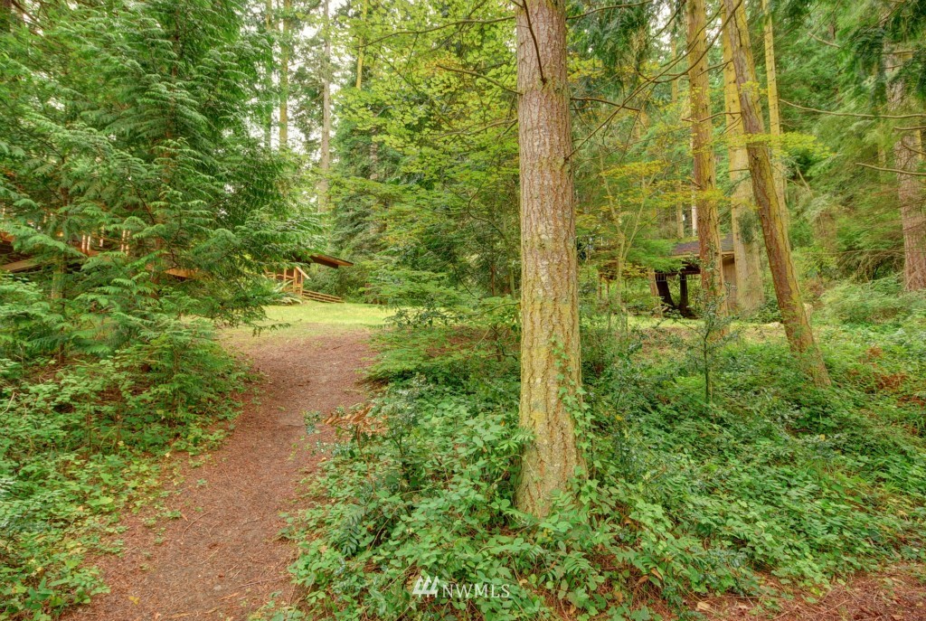 1665 North Bluff Road Greenbank, WA 98253 - Photo 9 of 15 Gallery Image 9