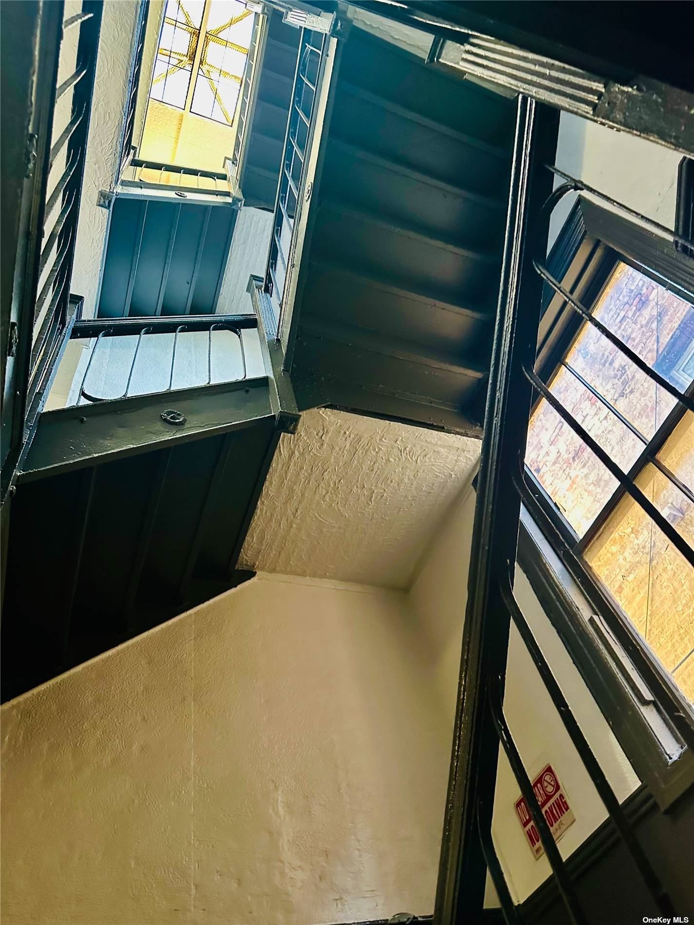 879 Knickerbocker Avenue Brooklyn, NY 11207 - Photo 15 of 21 3 stories up