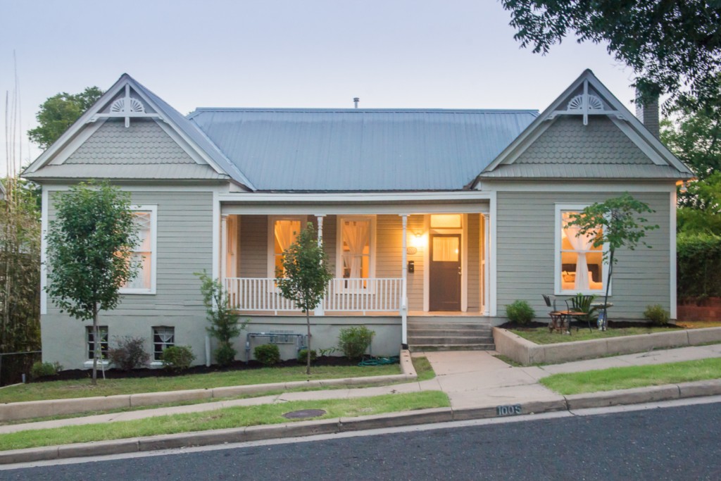 1005 East 8th Street Austin, TX 78702 - Photo 1 of 1