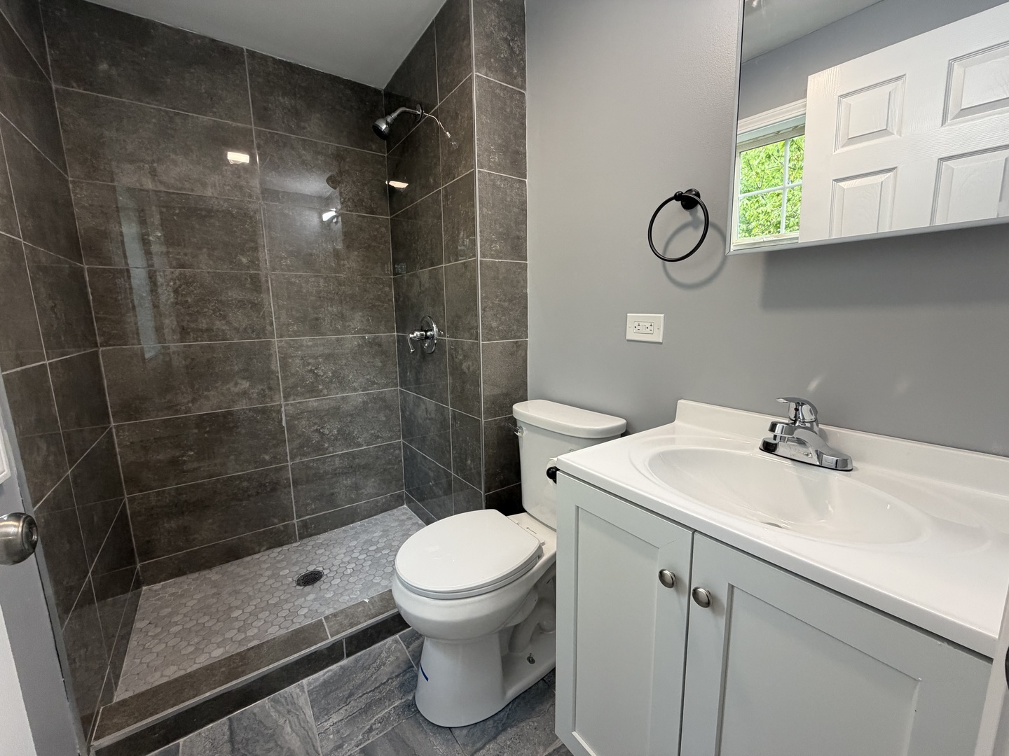 200 Lee Lane Bolingbrook, IL 60440 - Photo 17 of 40