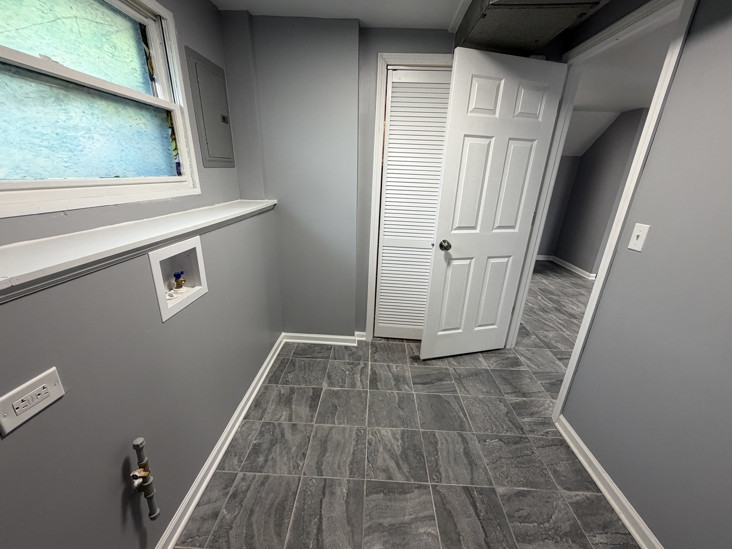 200 Lee Lane Bolingbrook, IL 60440 - Photo 33 of 40
