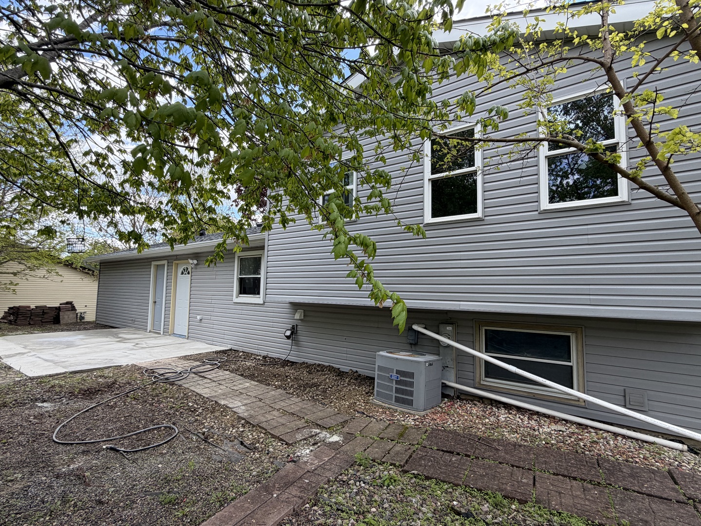 200 Lee Lane Bolingbrook, IL 60440 - Photo 39 of 40
