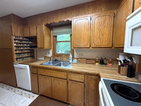 $297,000 | 2108 Irvine Place, Alexandria, MN 56308