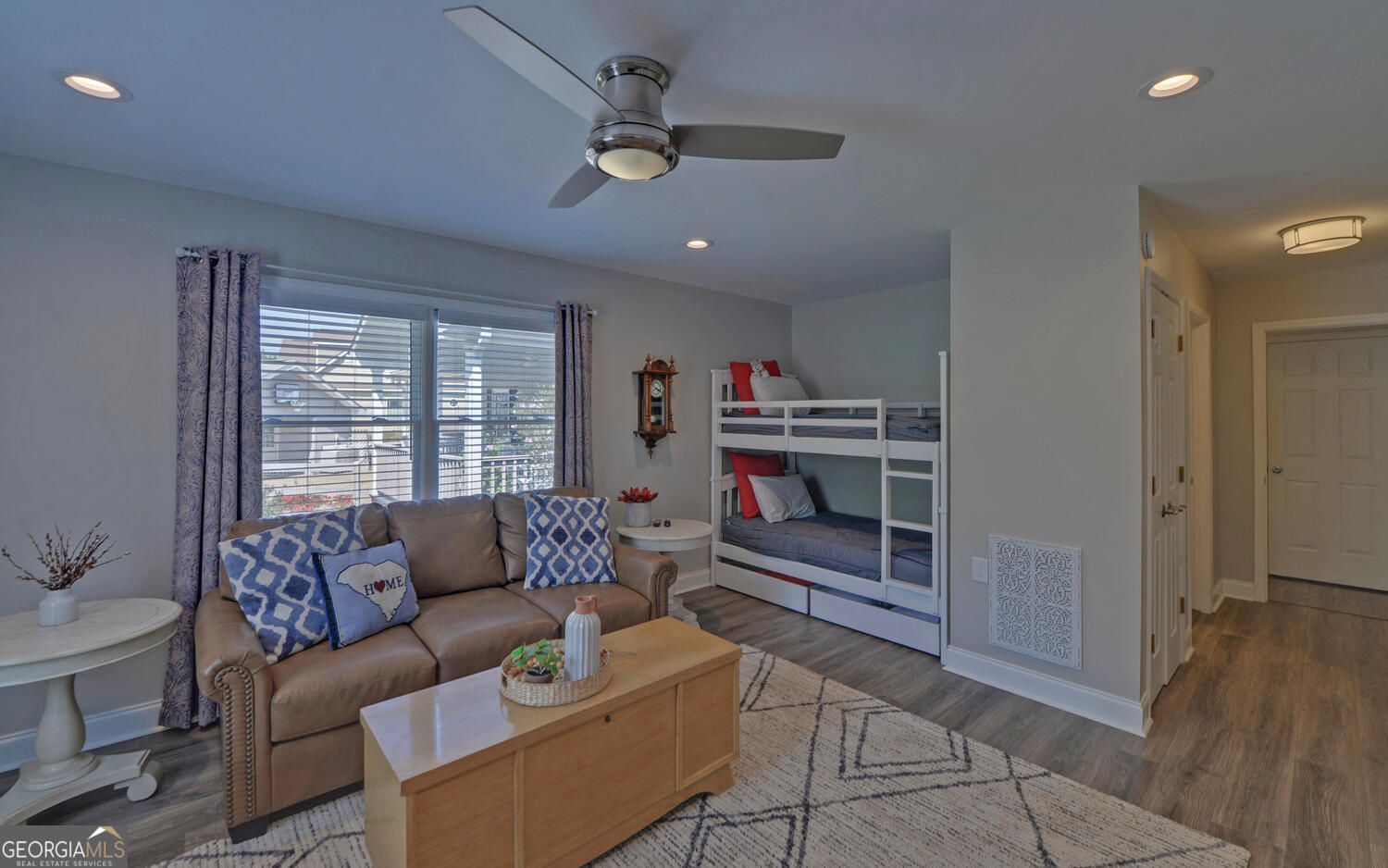 809 Glenn Ferry Road Fair Play, SC 29643 - Photo 31 of 78 a living room with furniture and a window