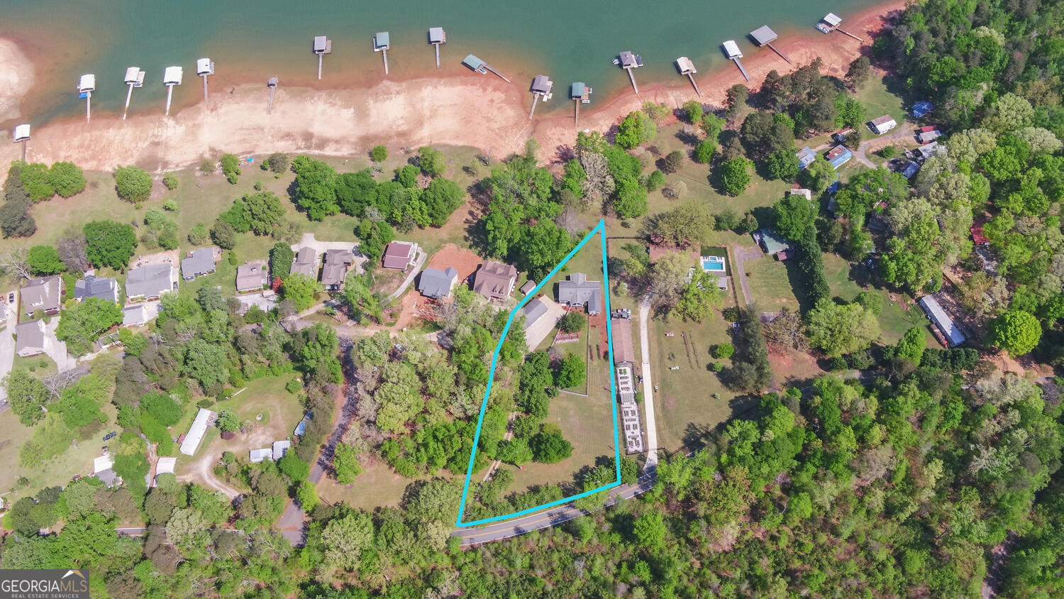 809 Glenn Ferry Road Fair Play, SC 29643 - Photo 68 of 78 a view of a flower in a garden