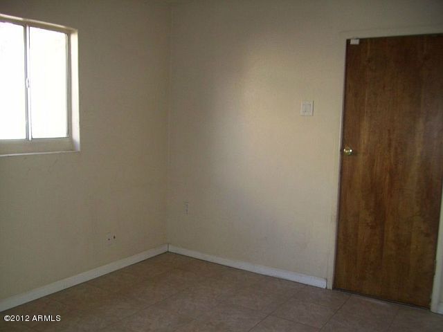 1528 West Roeser Road Phoenix, AZ 85041 - Photo 11 of 25 C:\fakepath\023-276703 - Entrance Area