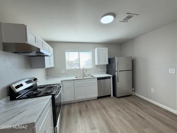 $1,450 | 506 North Iroquois Avenue, Unit 1, Tucson, AZ 85745