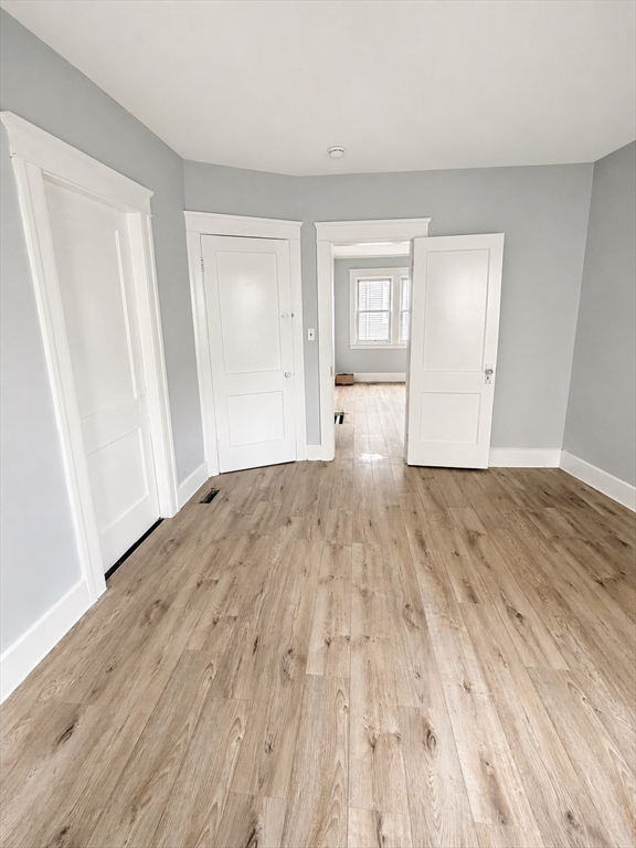 9 Winthrop Street Worcester, MA 01604 - Photo 11 of 20
