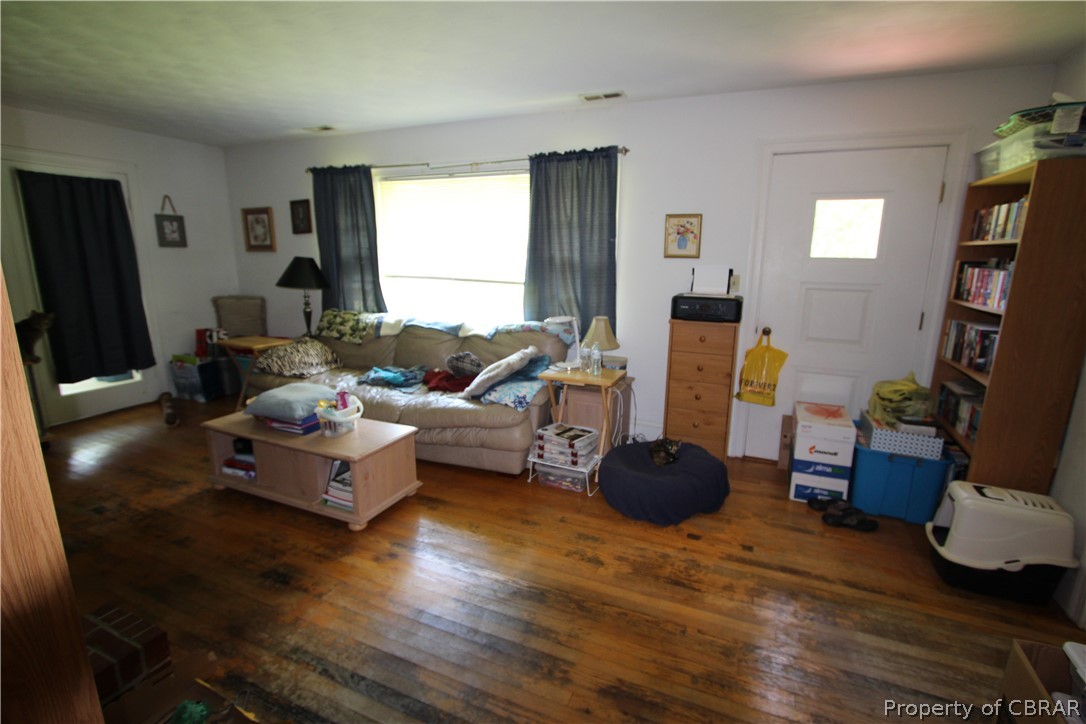 11359 Buckley Hall Road Mathews, VA 23109 - Photo 8 of 33
