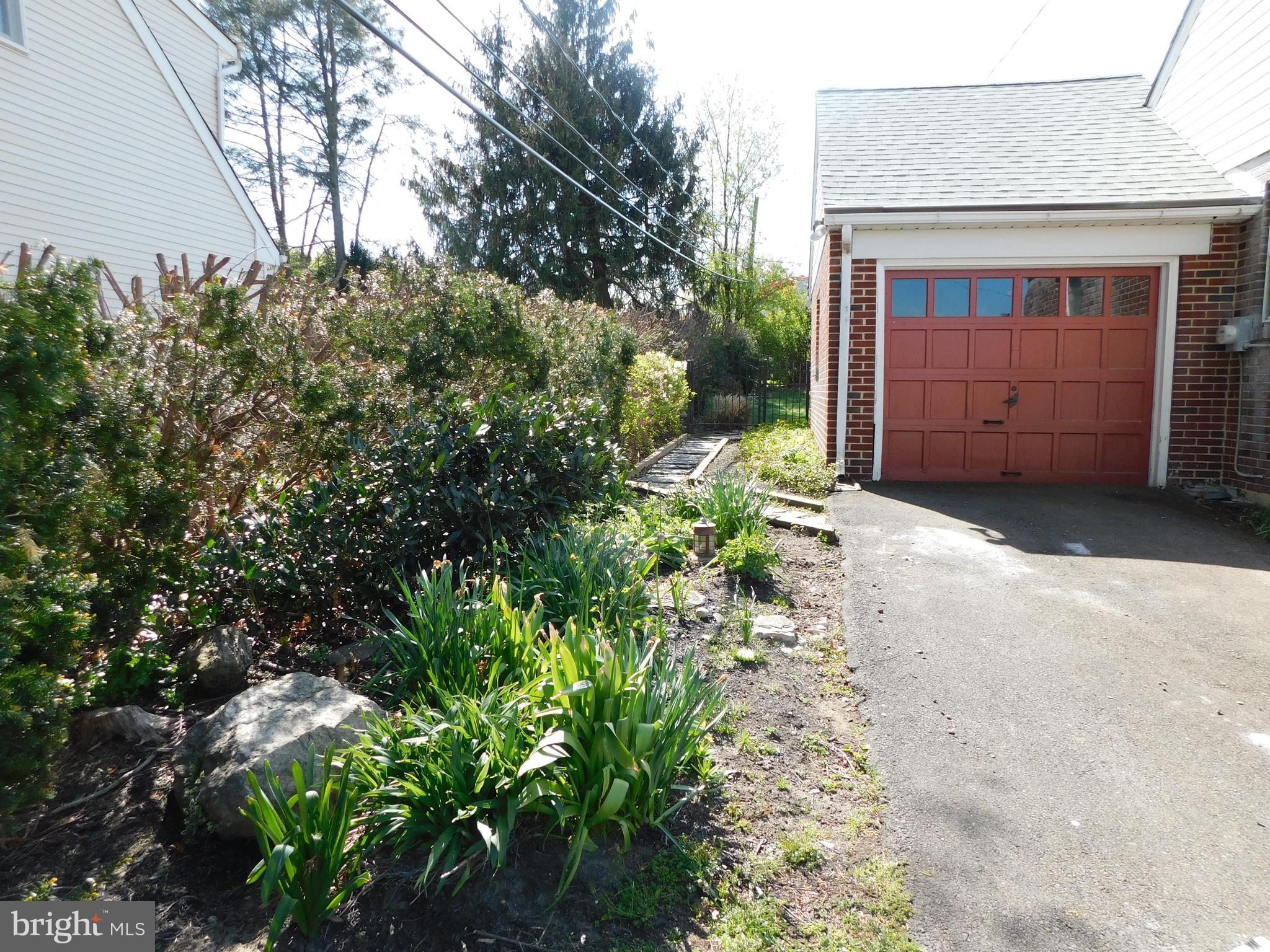 611 Fern Road Glenside, PA 19038 - Photo 4 of 71 Gallery Image 4