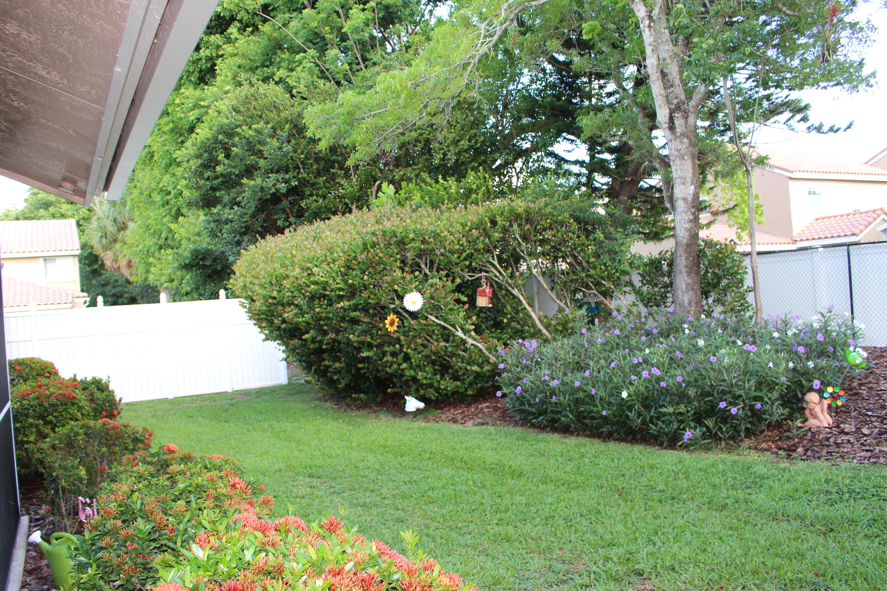 10001 Country Brook Road Boca Raton, FL 33428 - Photo 4 of 20 2021-06-02 20.29.37