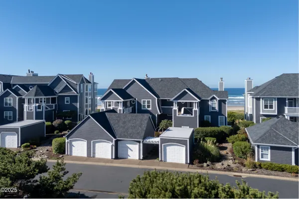$879,000 | 5958 Southwest Cupola Drive, South Beach, OR 97366