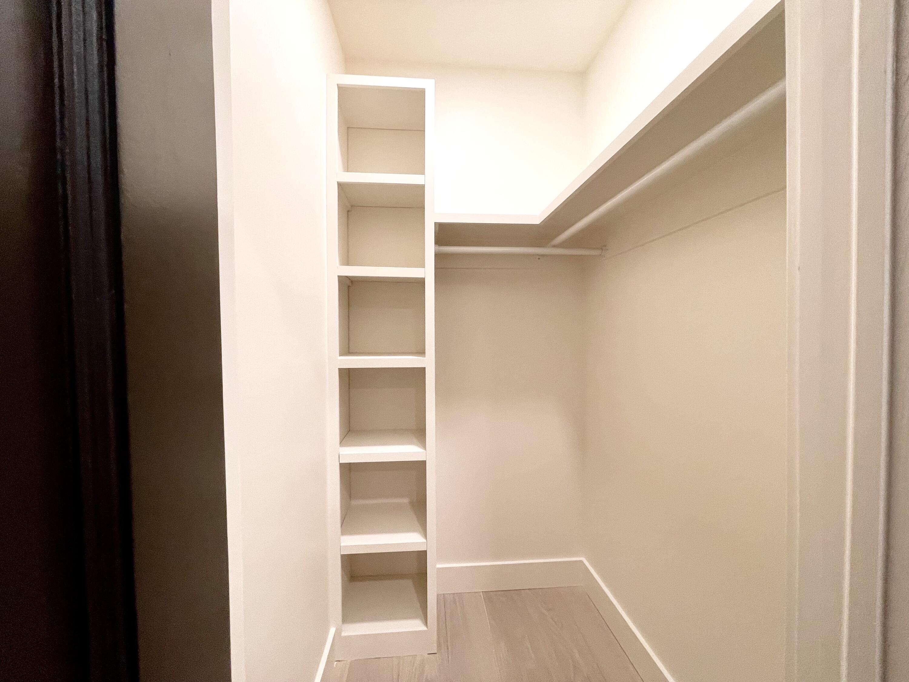 63 Simons Street Charleston, SC 29403 - Photo 22 of 47 406