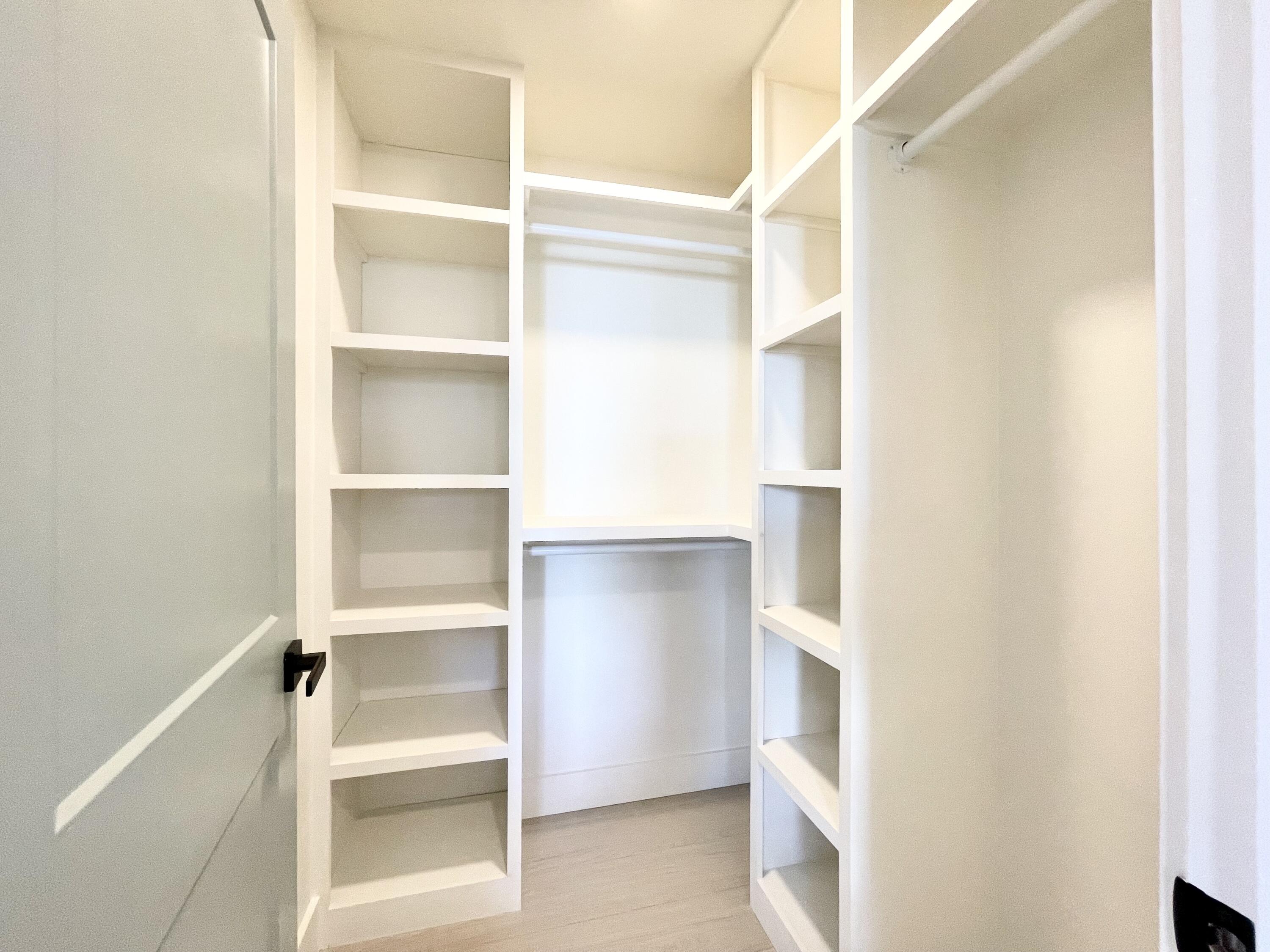 63 Simons Street Charleston, SC 29403 - Photo 32 of 47 509